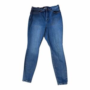 Duluth Trading Co Slim Skinny Jeans in Blue Wash